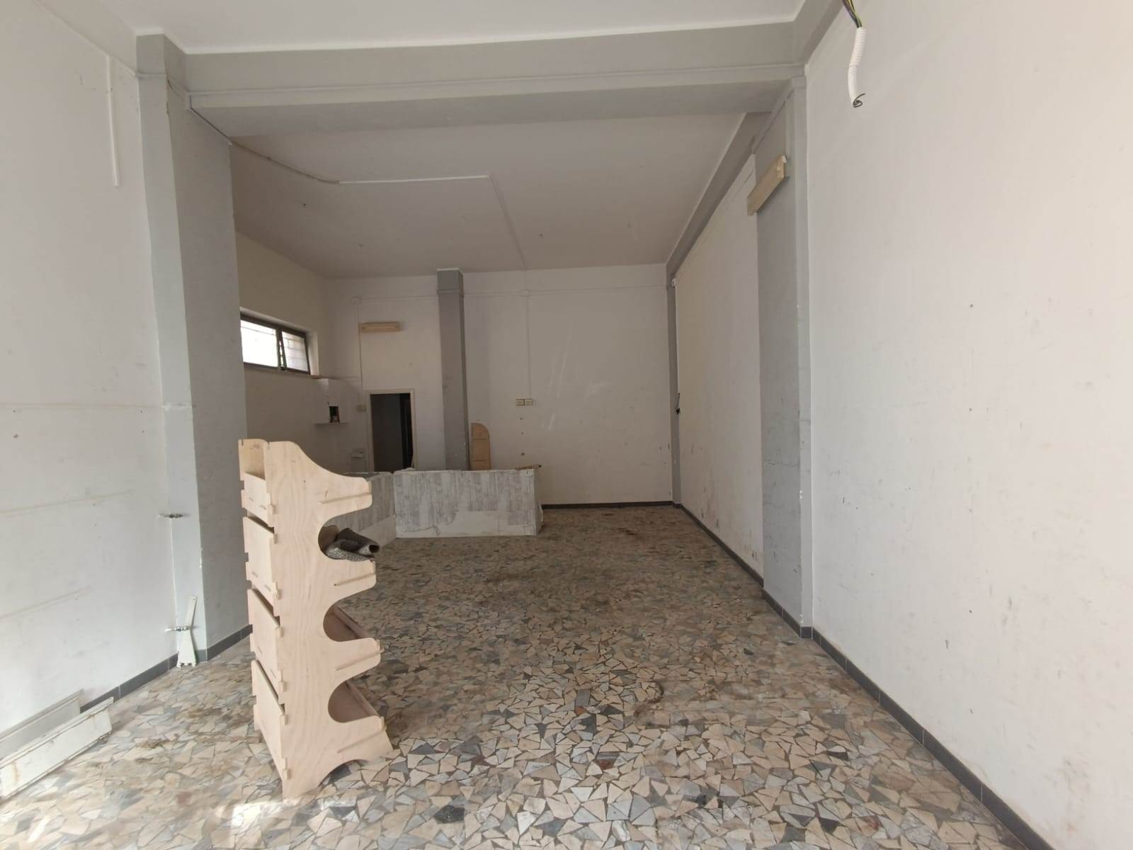 Negozio a Caserta, foto 6