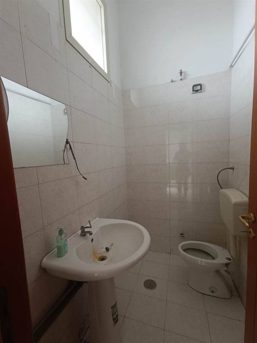 Negozio a Macerata Campania, foto 3