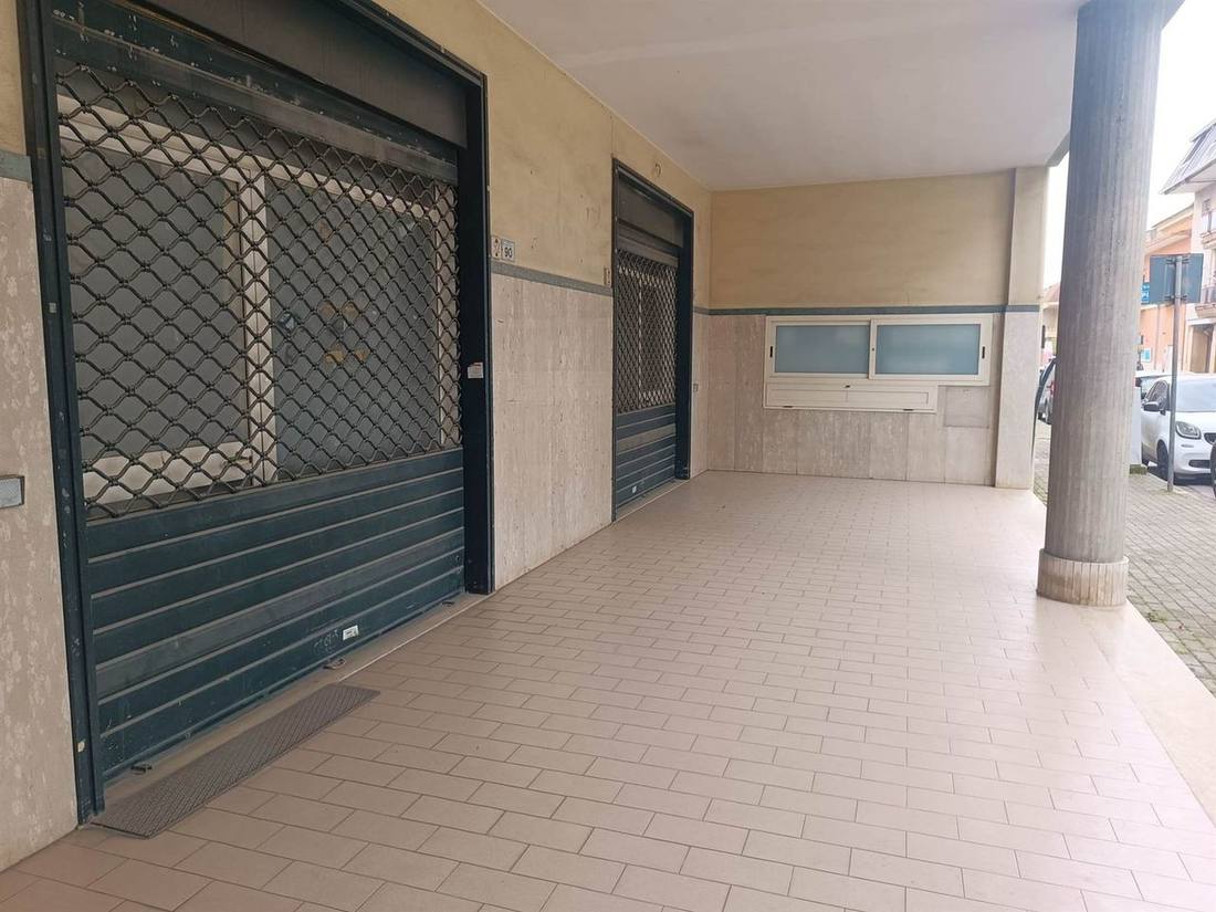Negozio a Macerata Campania, foto 7